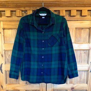 Old Navy Sz L The Classic Shirt Navy & Green Plaid Flannel